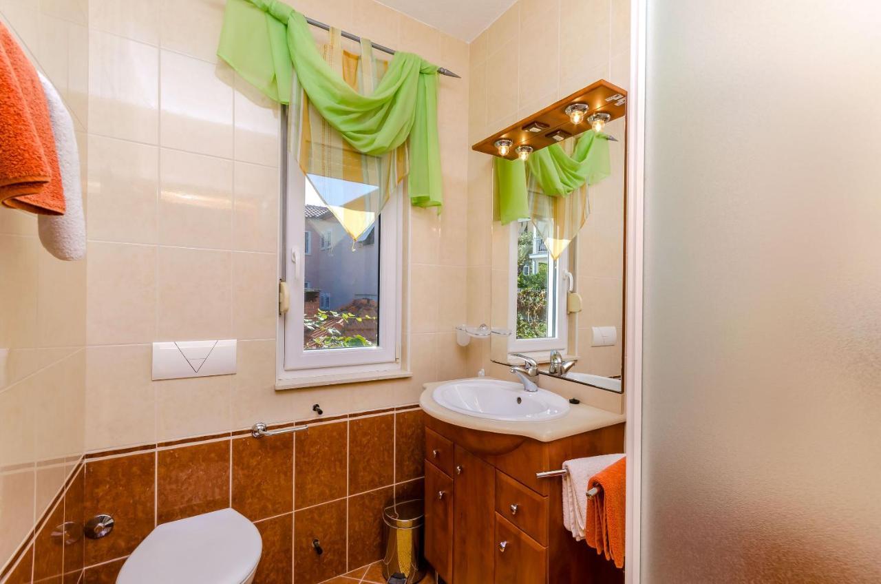 Apartments Palm Tree Трогир Экстерьер фото