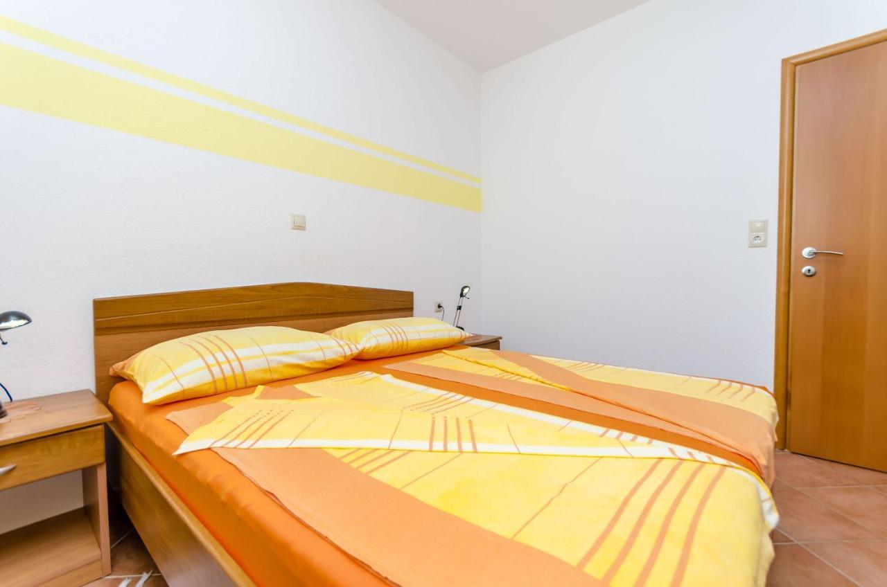 Apartments Palm Tree Трогир Экстерьер фото