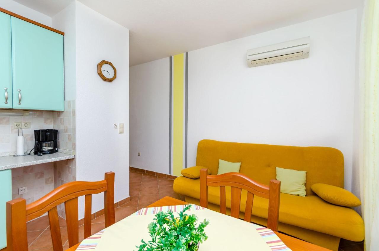 Apartments Palm Tree Трогир Экстерьер фото
