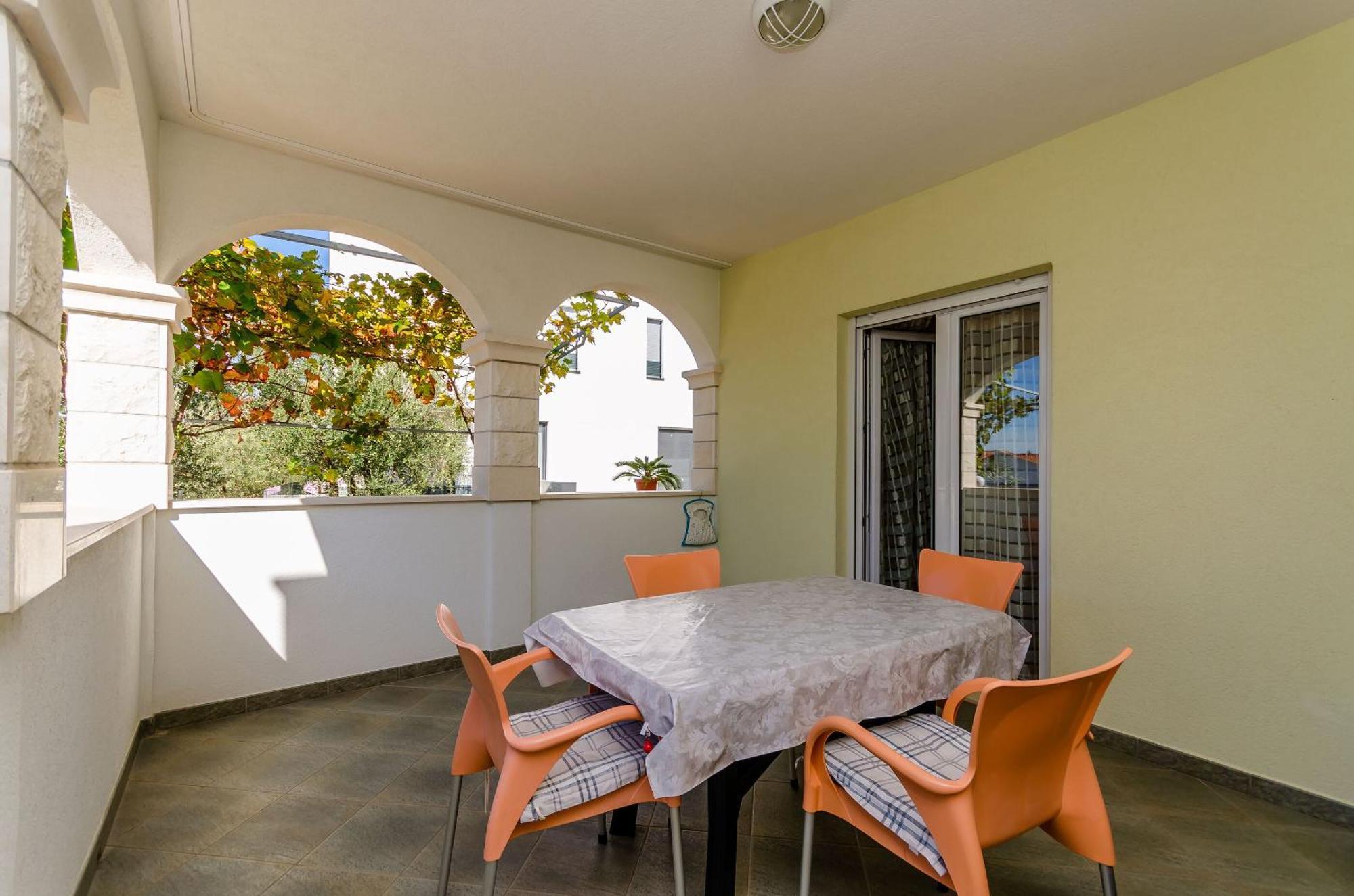 Apartments Palm Tree Трогир Экстерьер фото